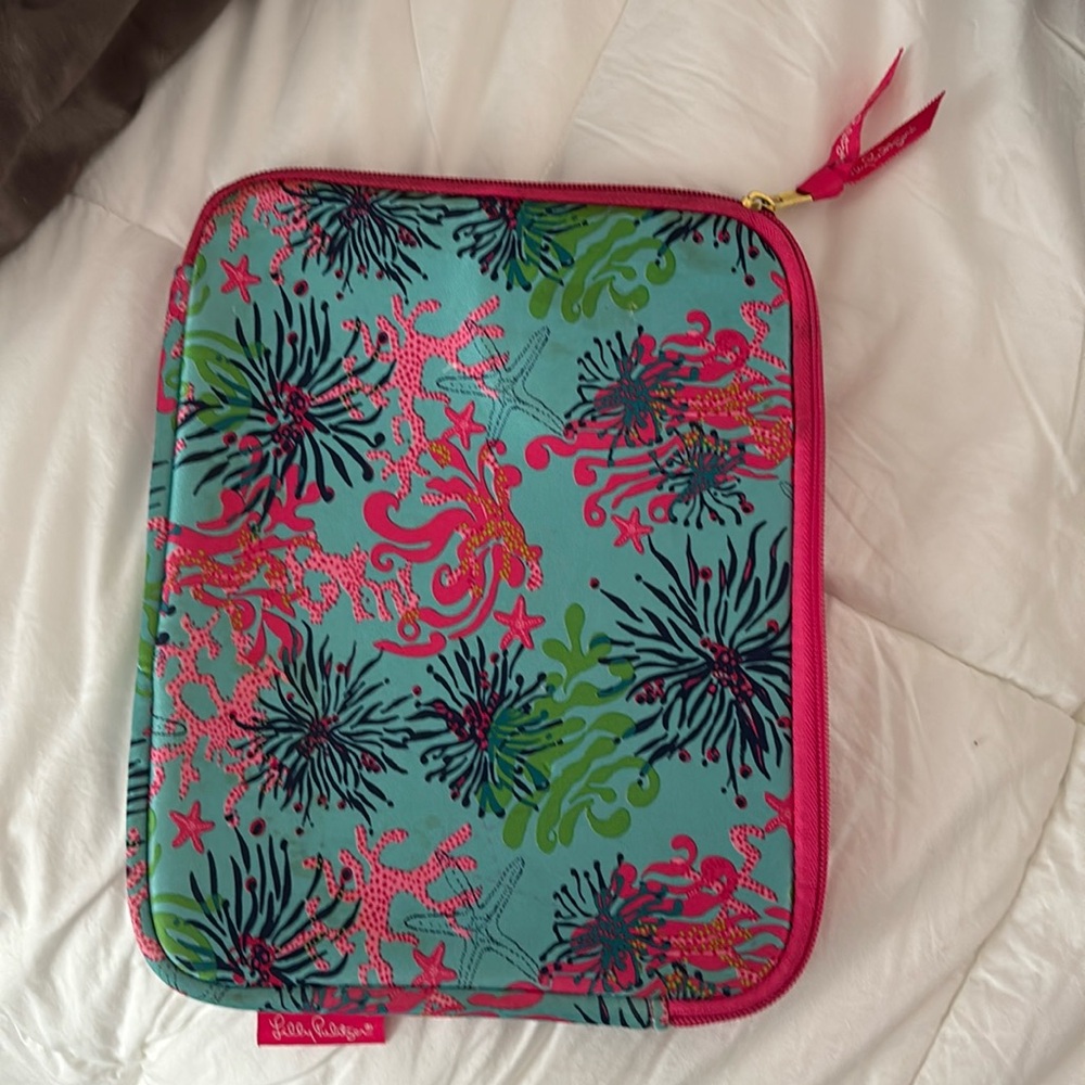 Lilly Pulitzer ipad case in print Dirty Shirley